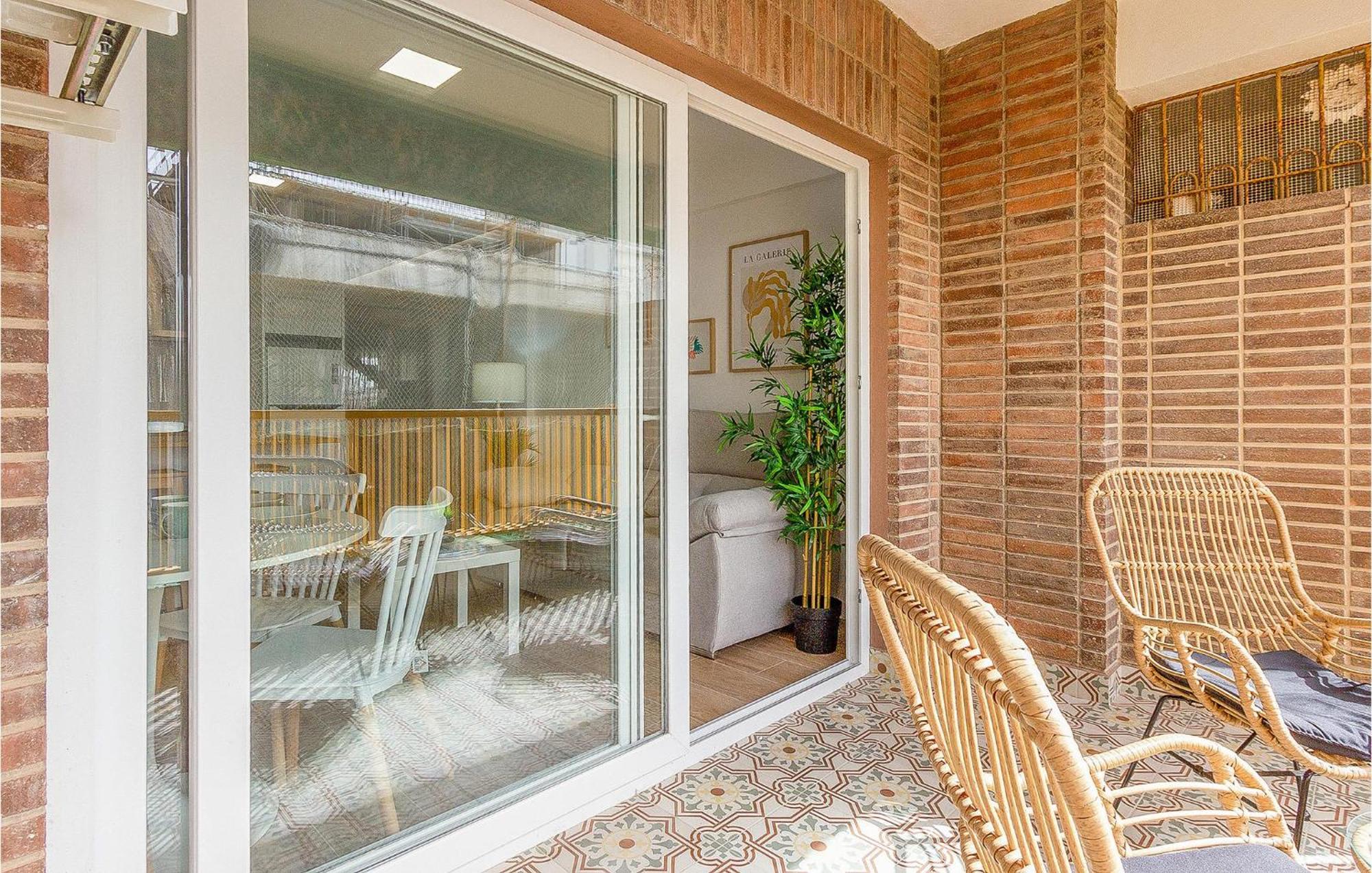 Lovely Apartment In Santa Pola With Kitchen エクステリア 写真