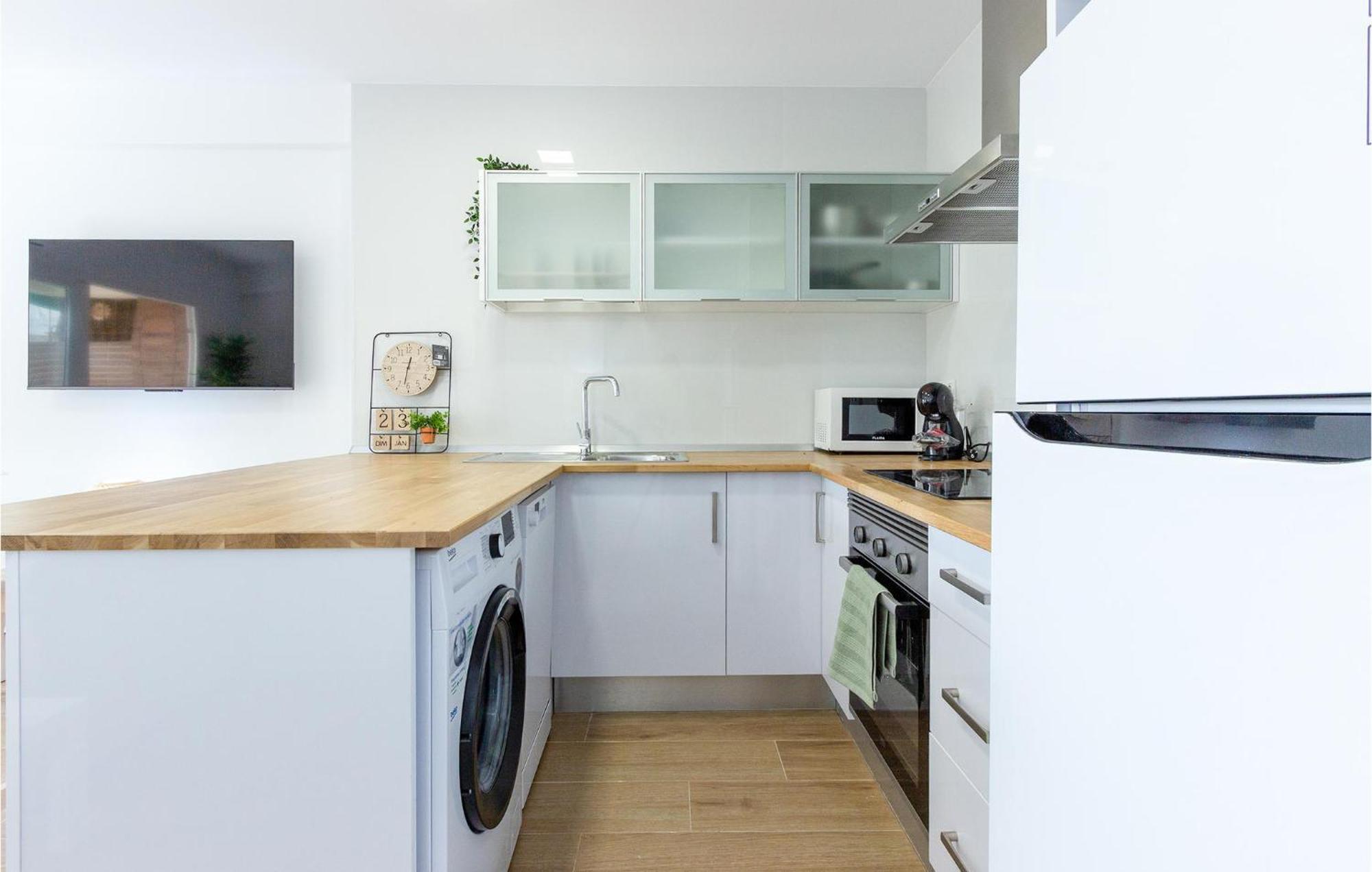 Lovely Apartment In Santa Pola With Kitchen エクステリア 写真