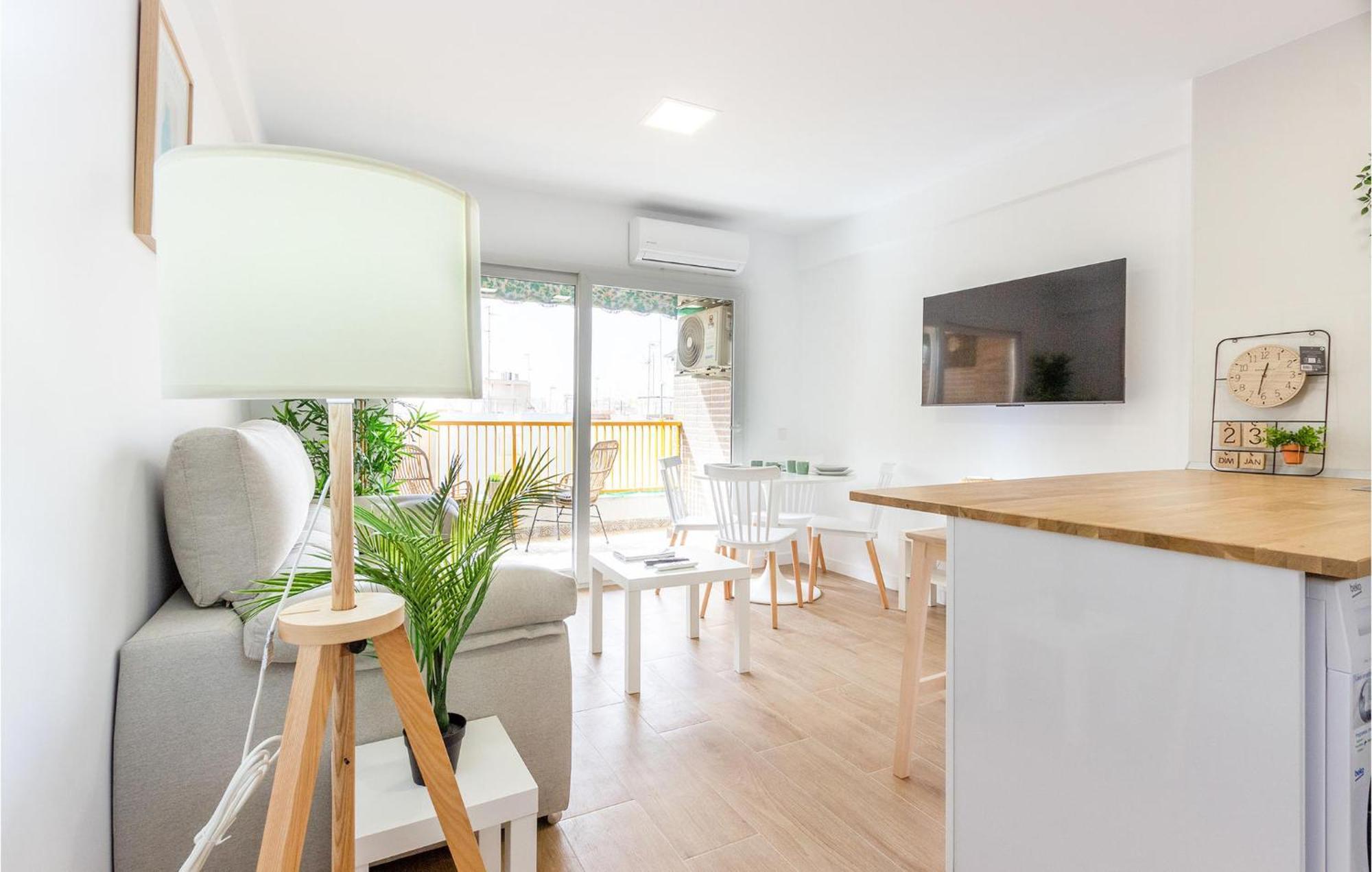 Lovely Apartment In Santa Pola With Kitchen エクステリア 写真